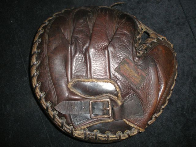 Wilson Catchers Mitt Back